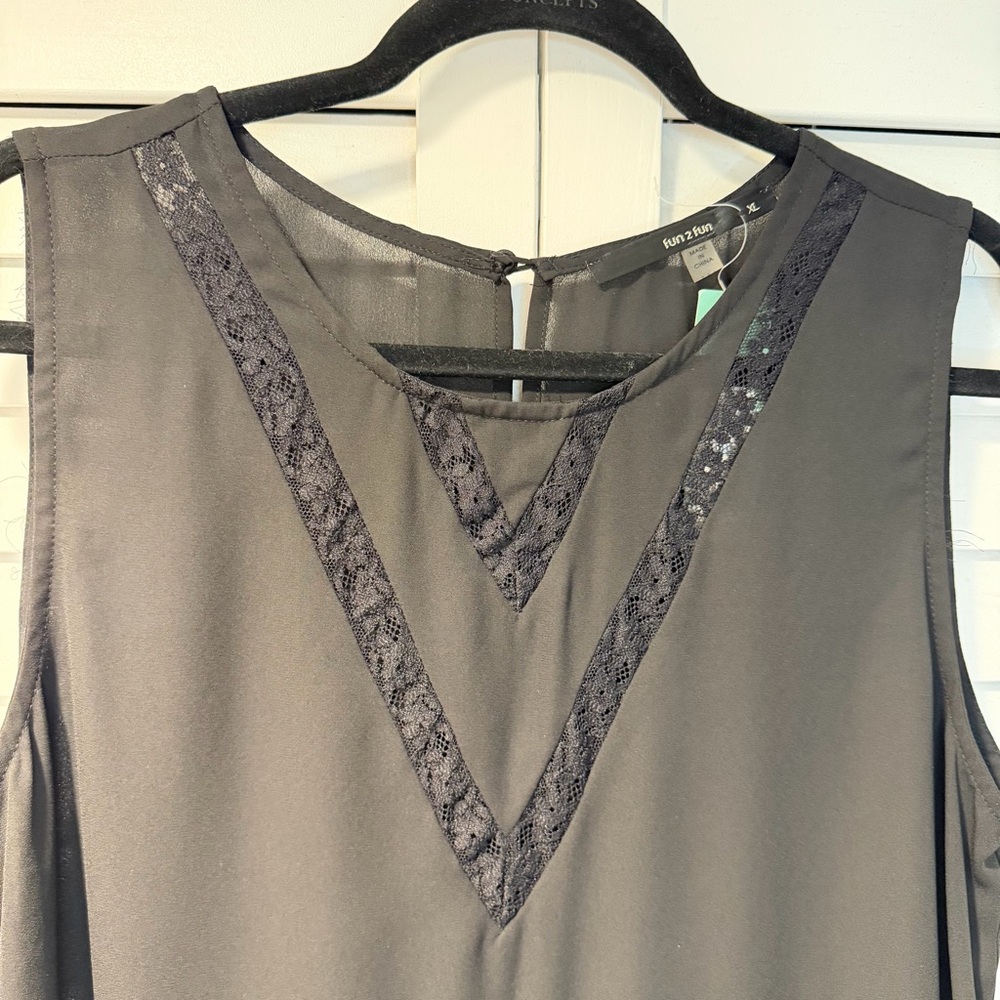 Fun2Fun Women’s Black Lace Panel Sleeveless Blouse XL‎ Elegant Crewneck Work - Picture 5 of 12